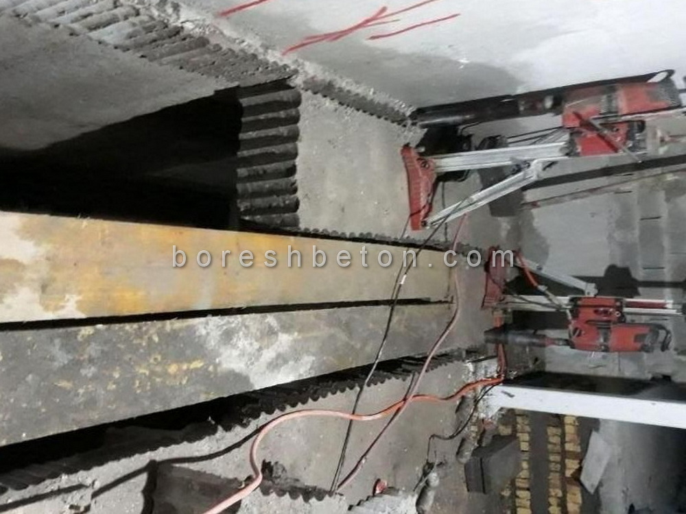 برش بتن کف برای احداث راه پله ساختمان هشتگرد