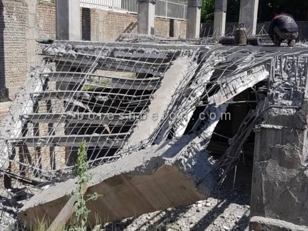 برش بتن و تخریب سقف پروژه لواسان
